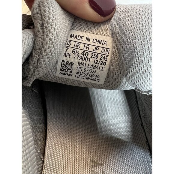 Adidas Yeezy Boost 700 V2 Cream Size 7 - Picture 11 of 16